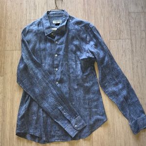 Men’s Blue Linen Button Down